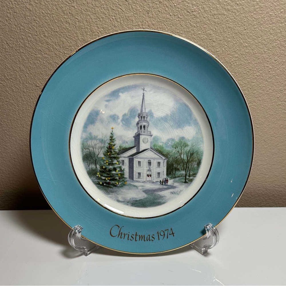 1974 SECOND EDITION Enoch Wedgwood Vintage Avon Christmas Plate